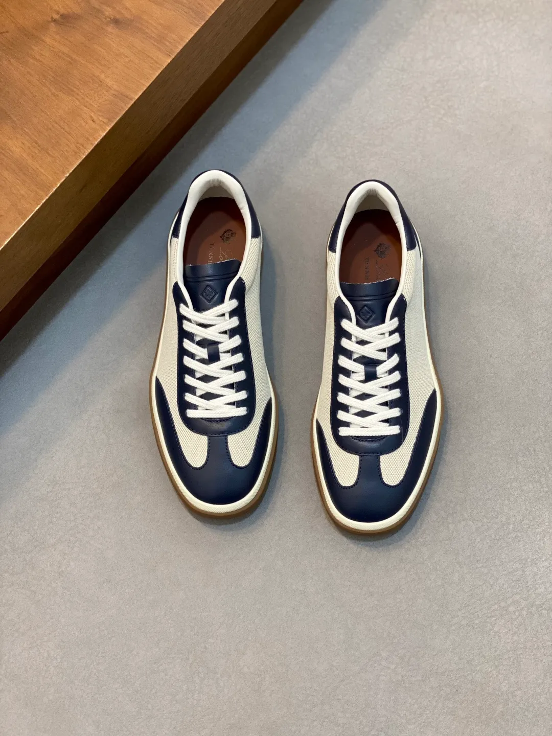 💰760 Loro Piana - Classic casual shoes, men's lace-up casual shoes and sneakers, high-quality lightweight and comfortable fabrics, suitable for outdoor leisure, the color scheme is young and energetic, and it looks great with sportswear or casual suits! Code number: 39-44 (38, 45, 46, can be customized)